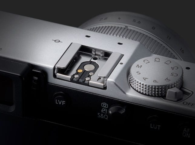 hot shoe di panasonic lumix l10